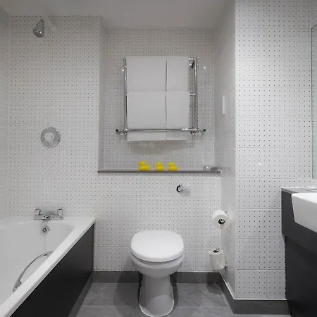 Maldron Dublin Airport Hotel