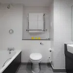 فندق مالدرون مطار دبلن 4*