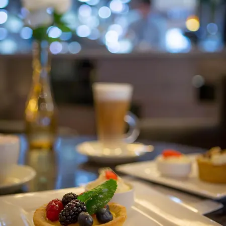 Hotel Maldron Dublin Airport 4*