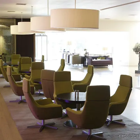 Maldron Dublin Airport 4*