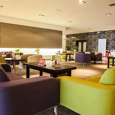 Maldron Dublin Airport 4*