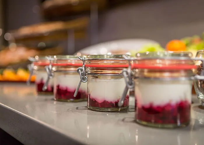 Maldron Dublin Airport Отель Клогран